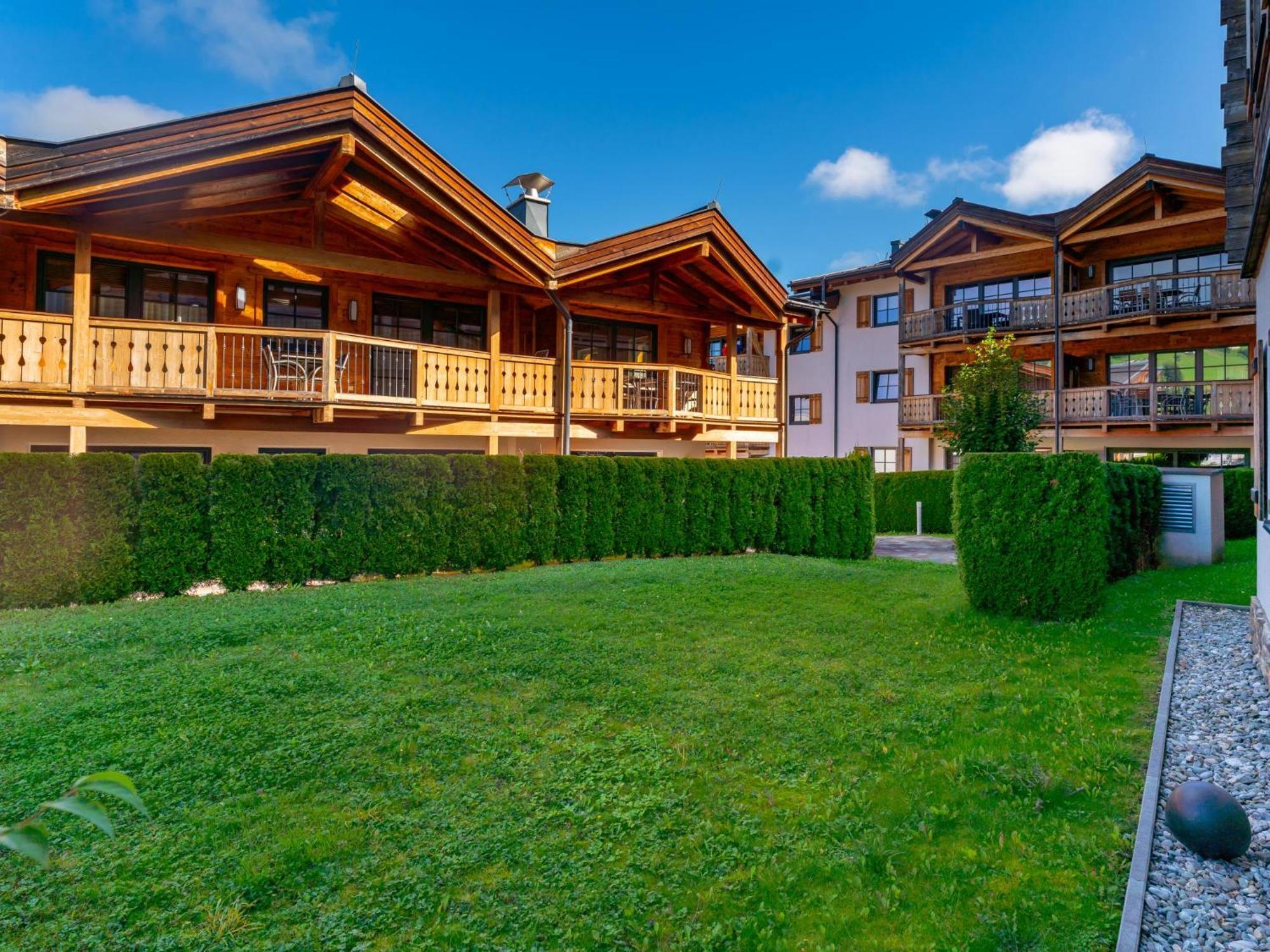Arieke E10 Apartment Капрун Екстериор снимка